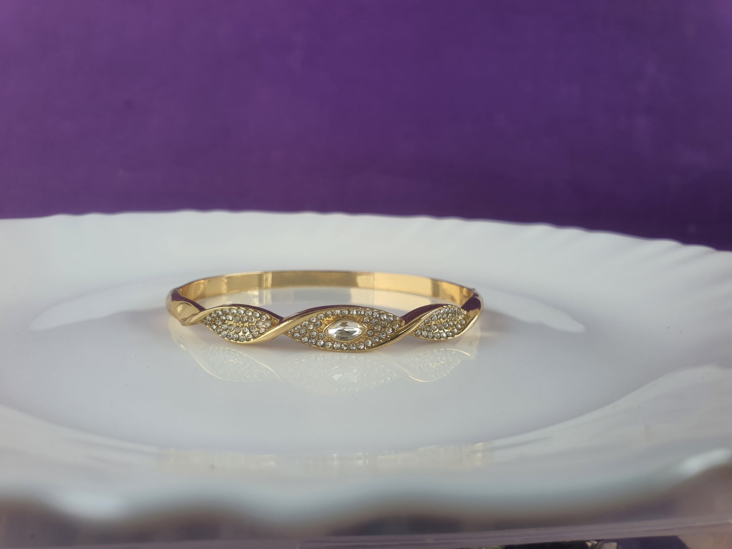 GOLD KADA BRACELET X