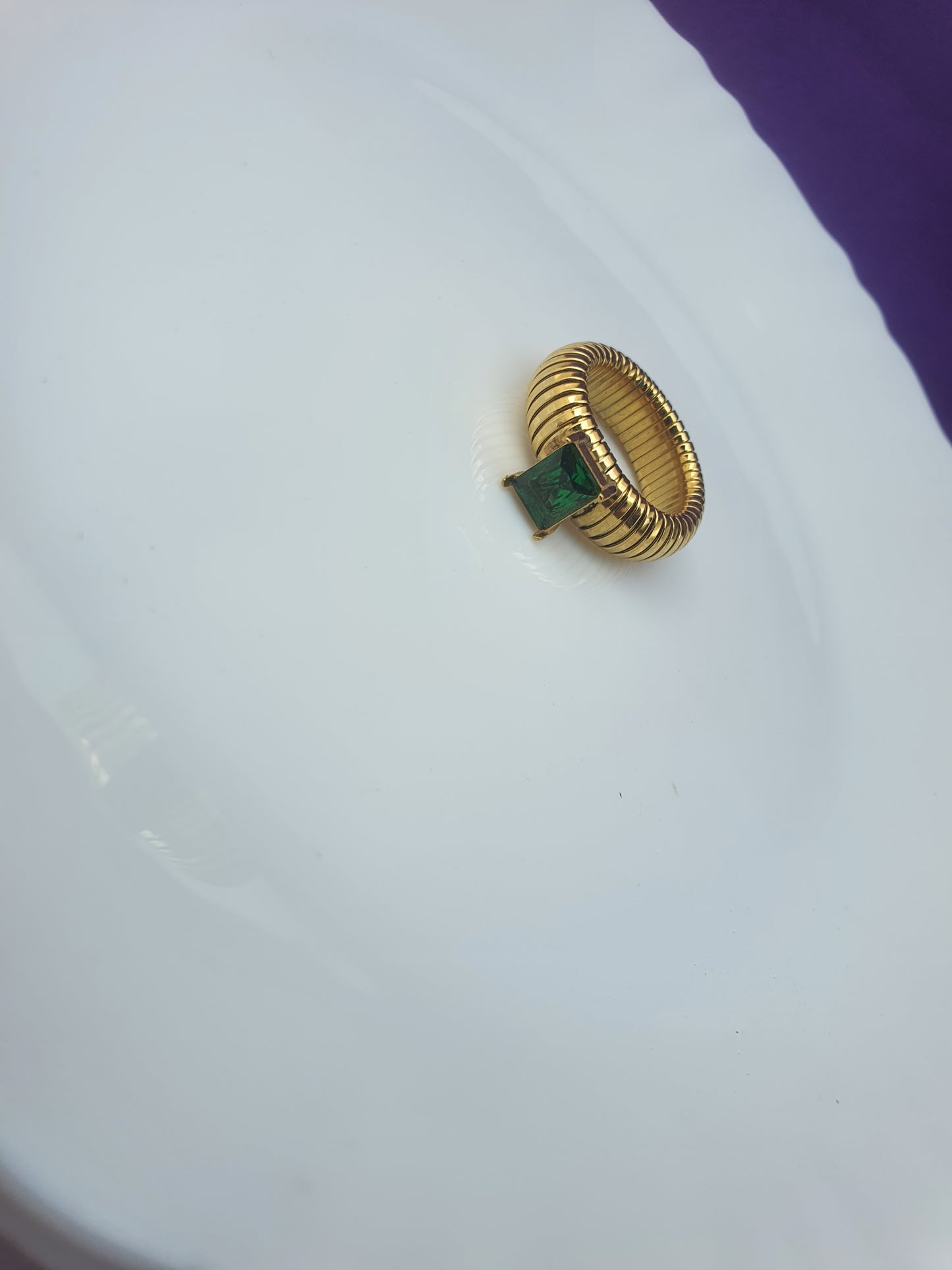 GOLD RING