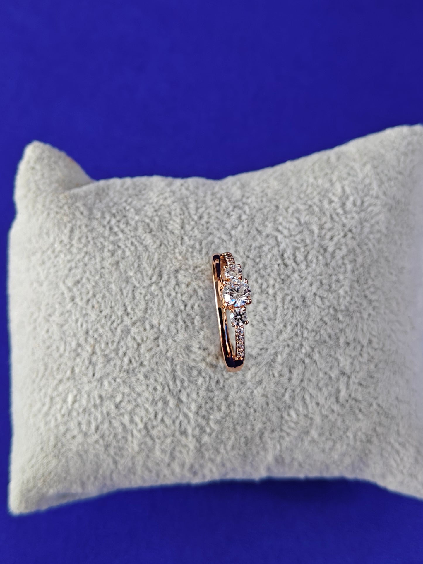ROSEGOLD RING..