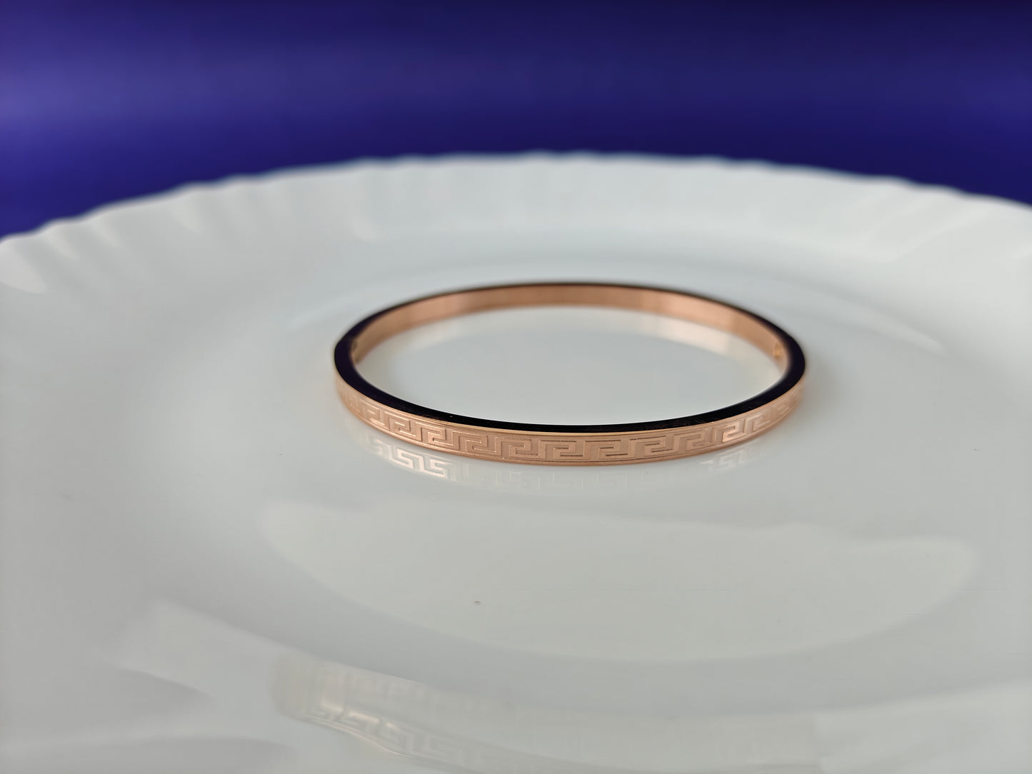 ADULT MINIMAL ROSEGOLD BRACELET X