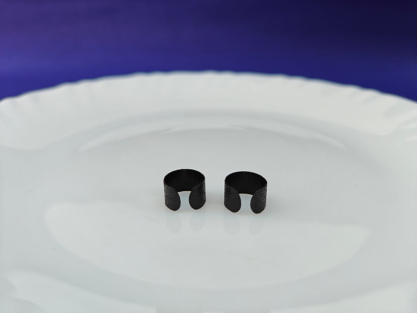 BLACK EAR CUFF A12 Z3