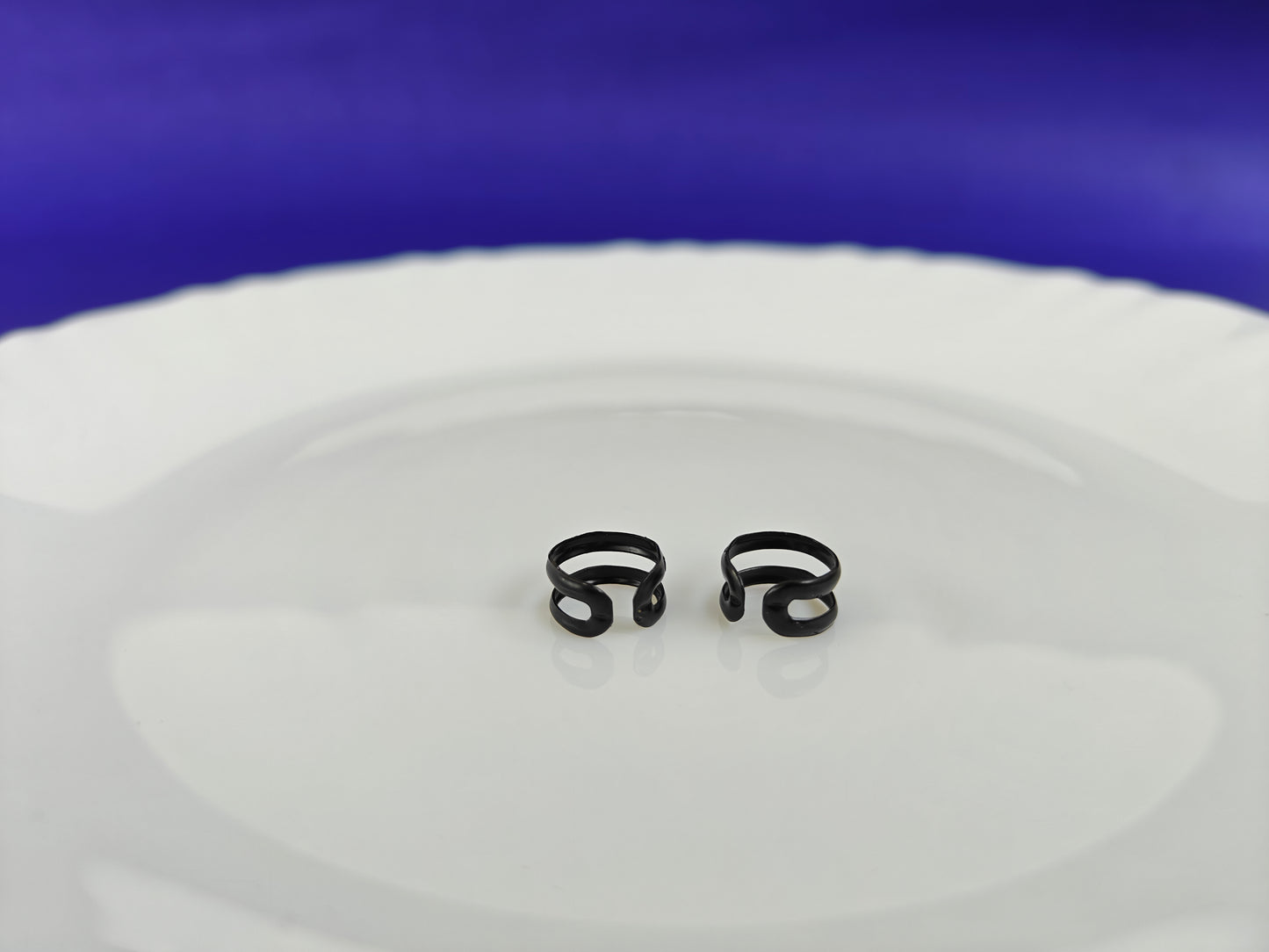 BLACK EAR CUFF A6 Z3