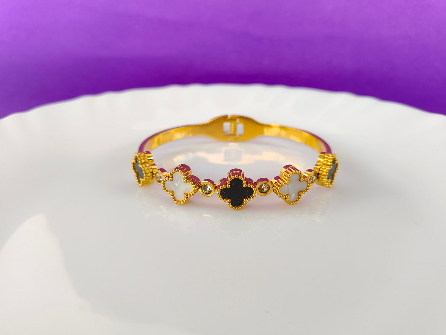 Gold Black White Clover Bracelet