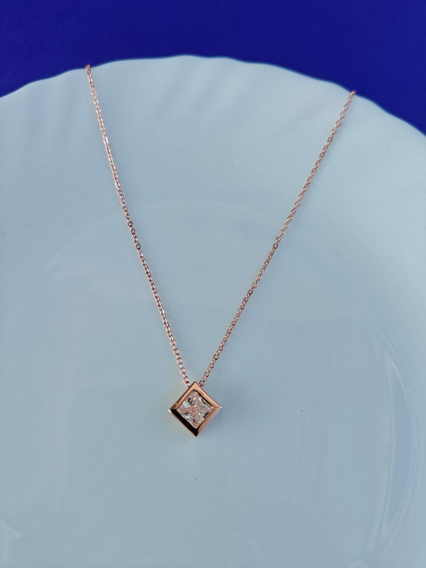 ROSEGOLD CHAIN.