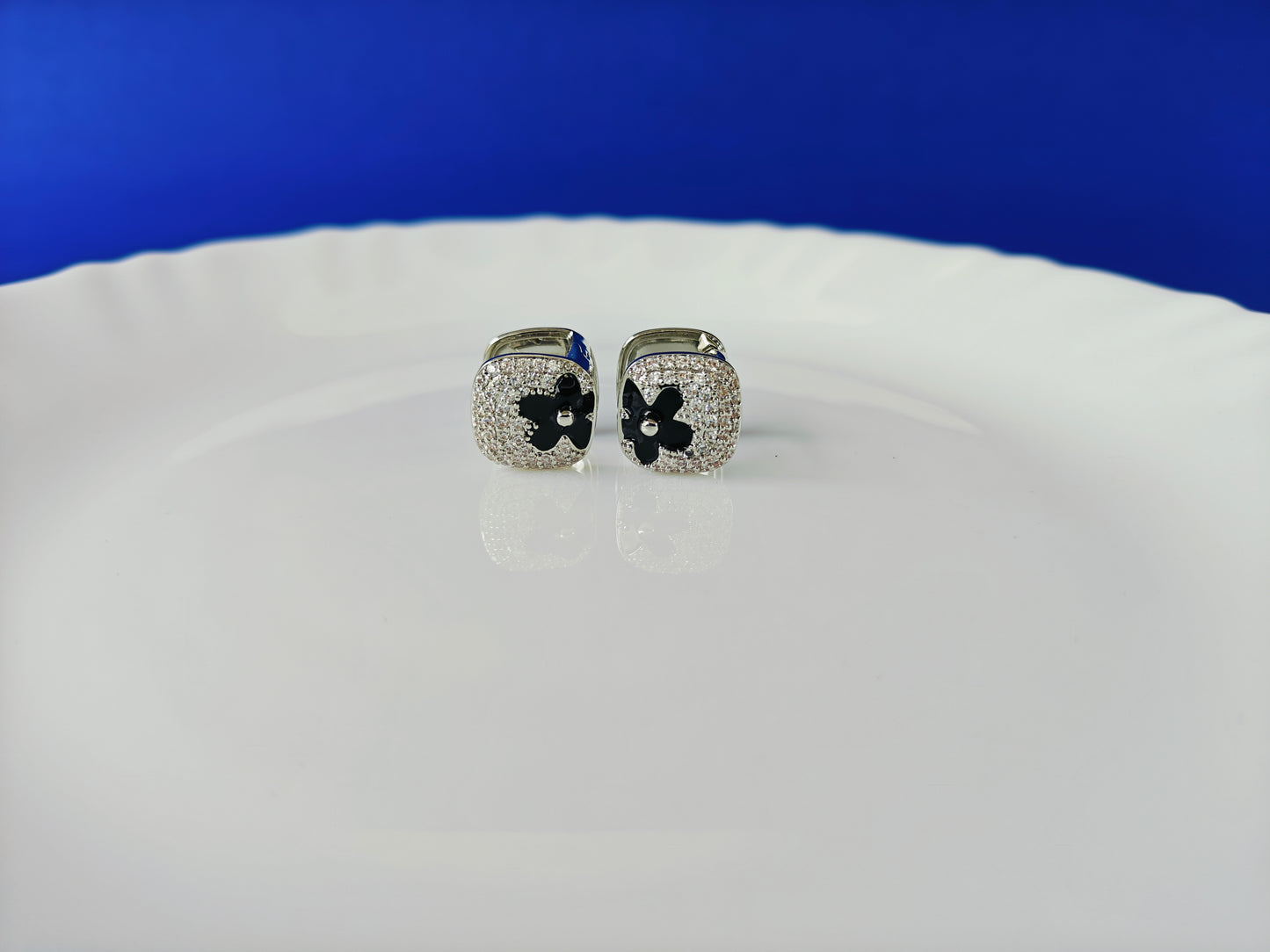 SILVER EARRING K Z1 X