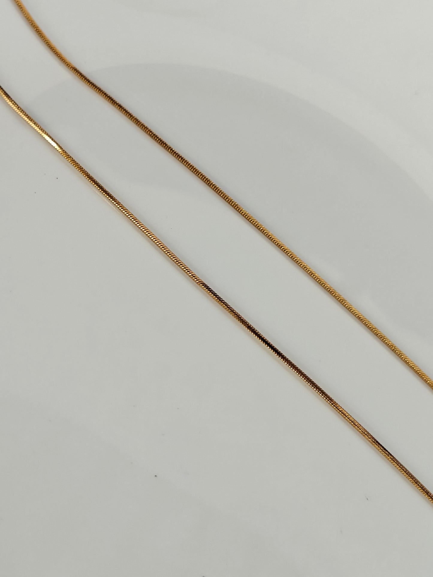 UNISEX GOLD CHAIN