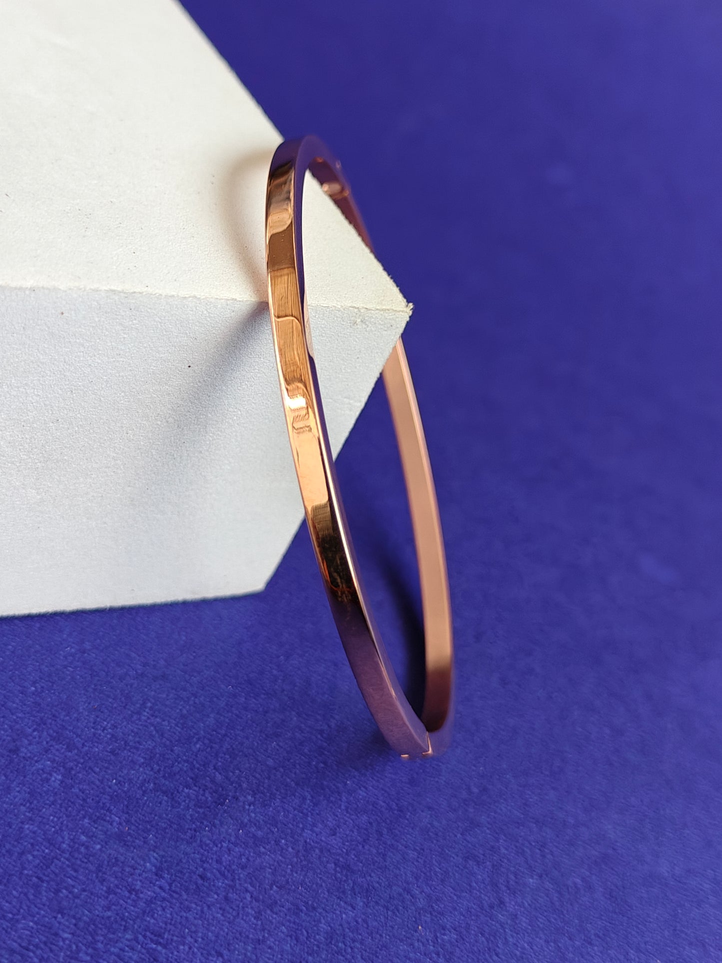 ADULT ROSE GOLD BRACELET.