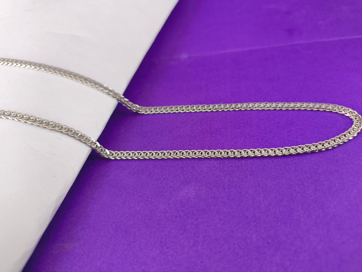 UNISEX SILVER CHAIN A U