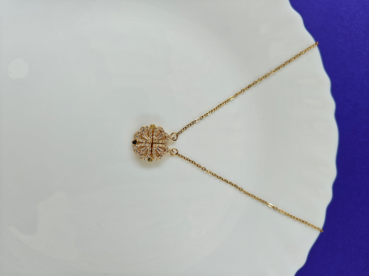 GOLD MAGNECTIC CHAIN F8 S12