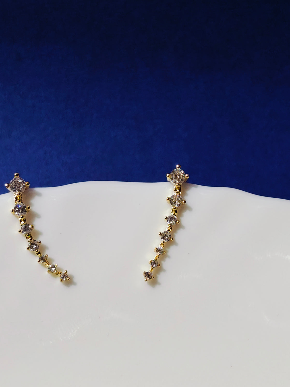 GOLD EAR CUFF SHORT