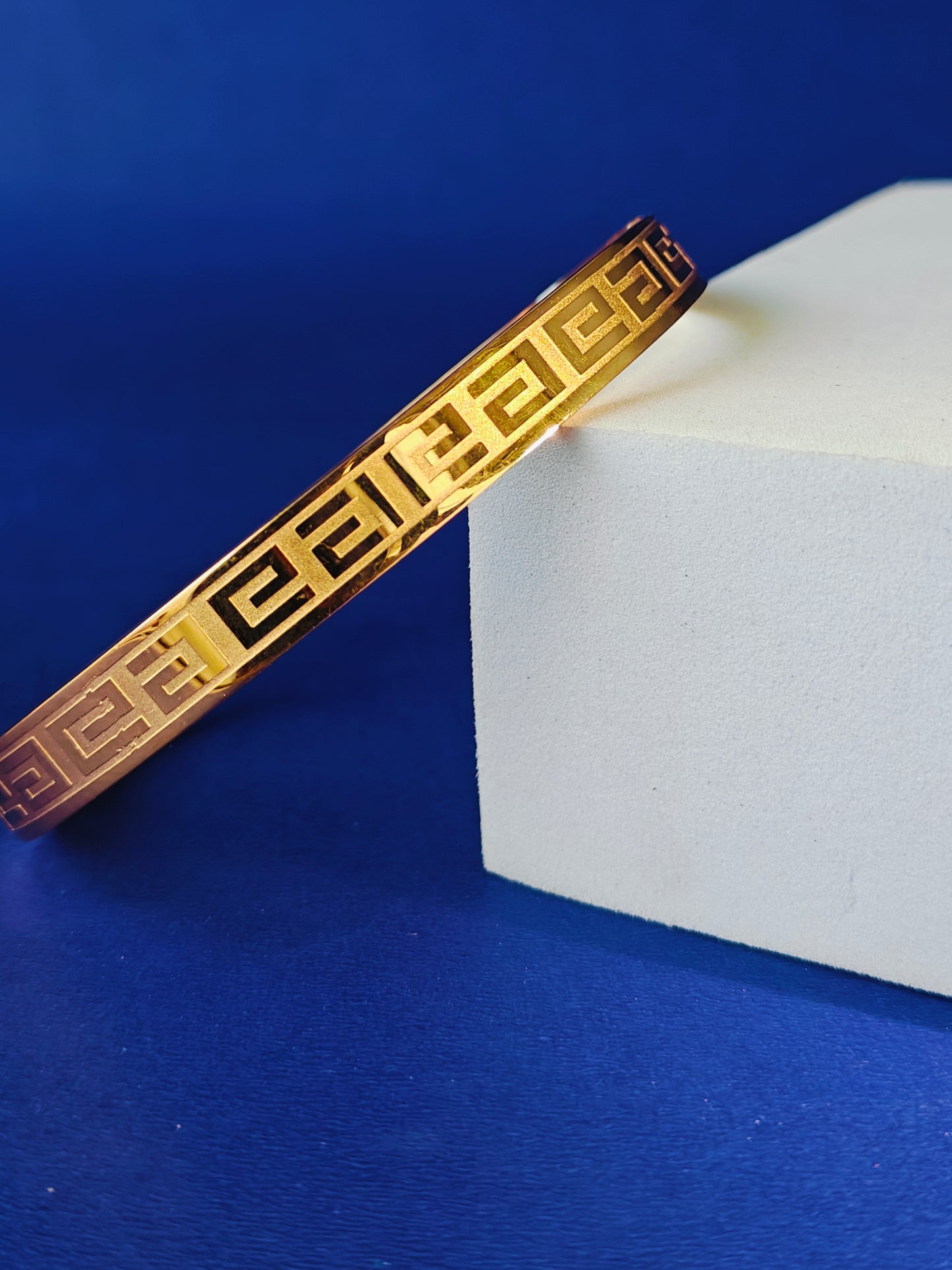 UNISEX KADA GOLD BRACELET