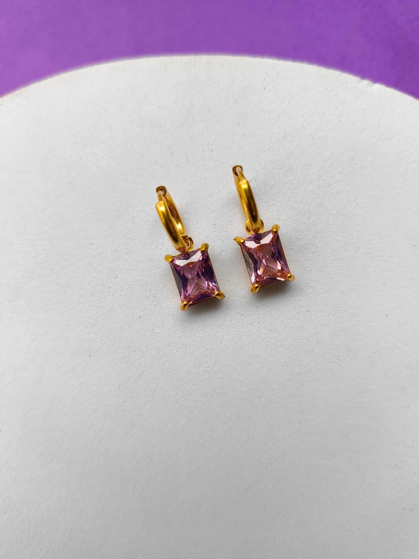 GOLD EARRING 7L T7 X