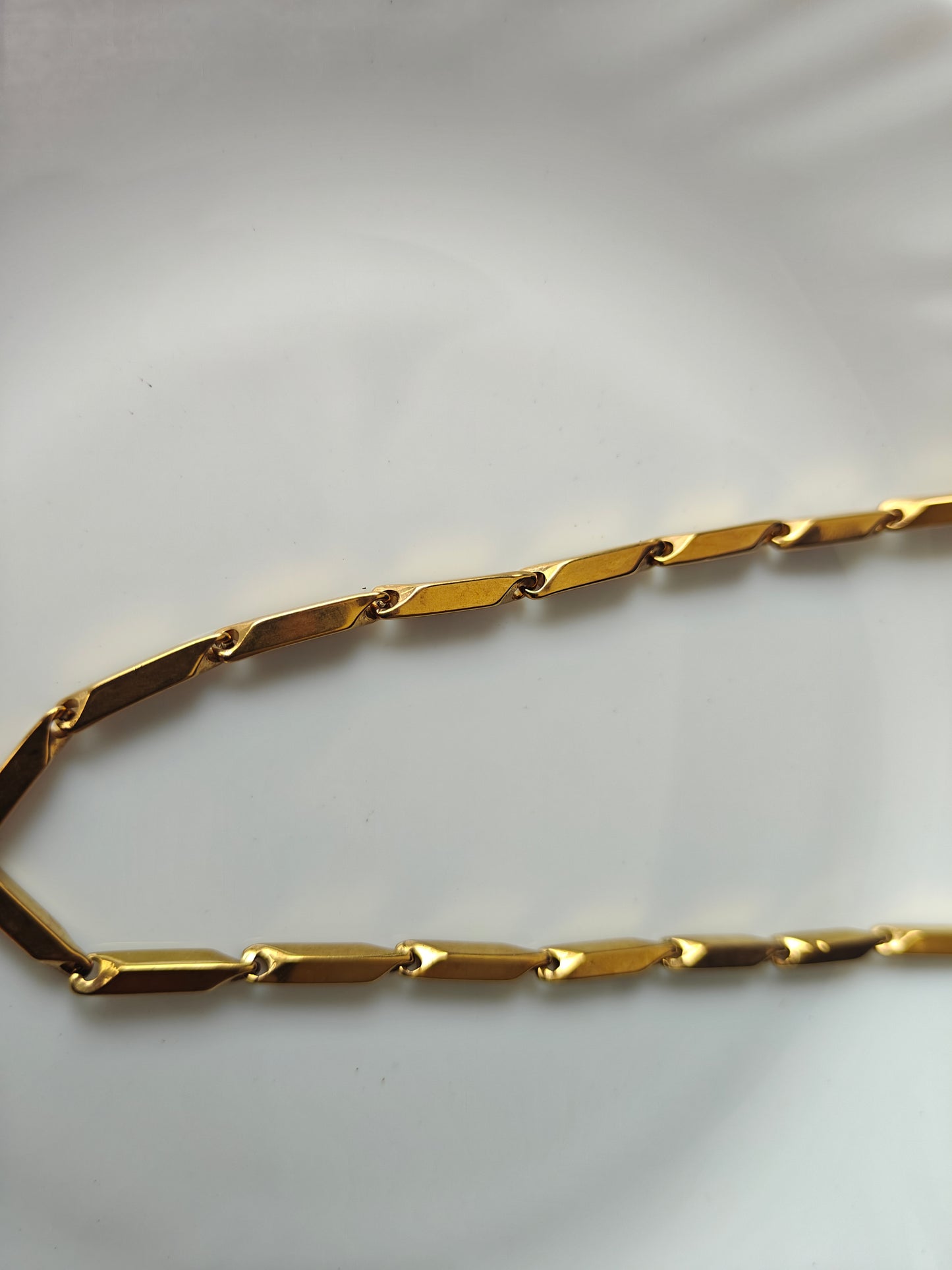 UNISEX GOLD CHAIN A