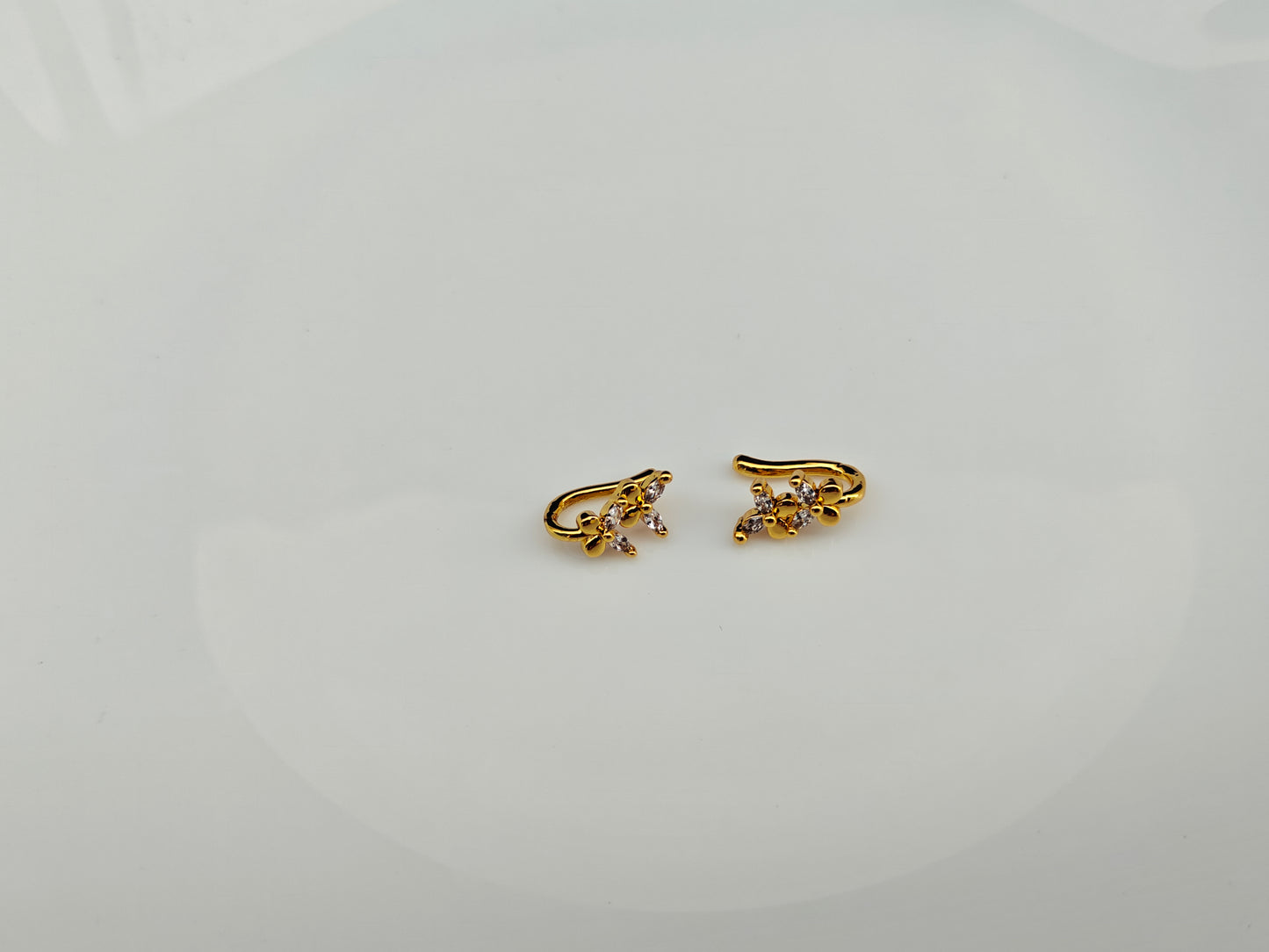 18 K PLATED MULTI USE GOLD NOSEPIN/EARCUFF SINGLE