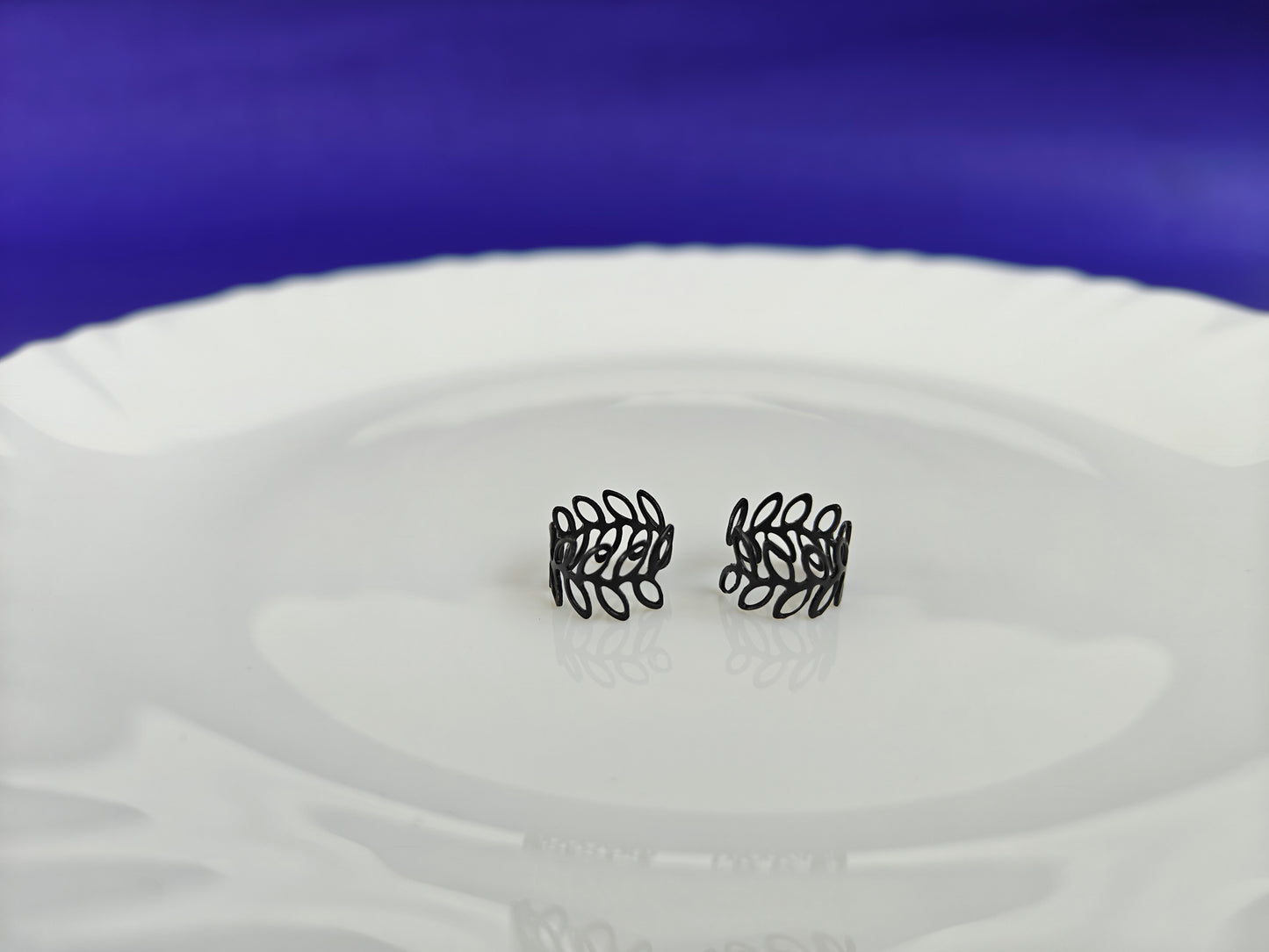 BLACK EAR CUFF A5 Z3