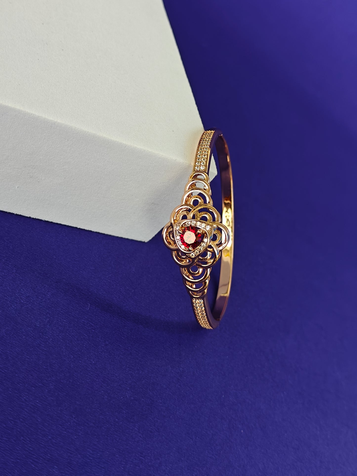 PREMIUM ROSEGOLD BRACELET