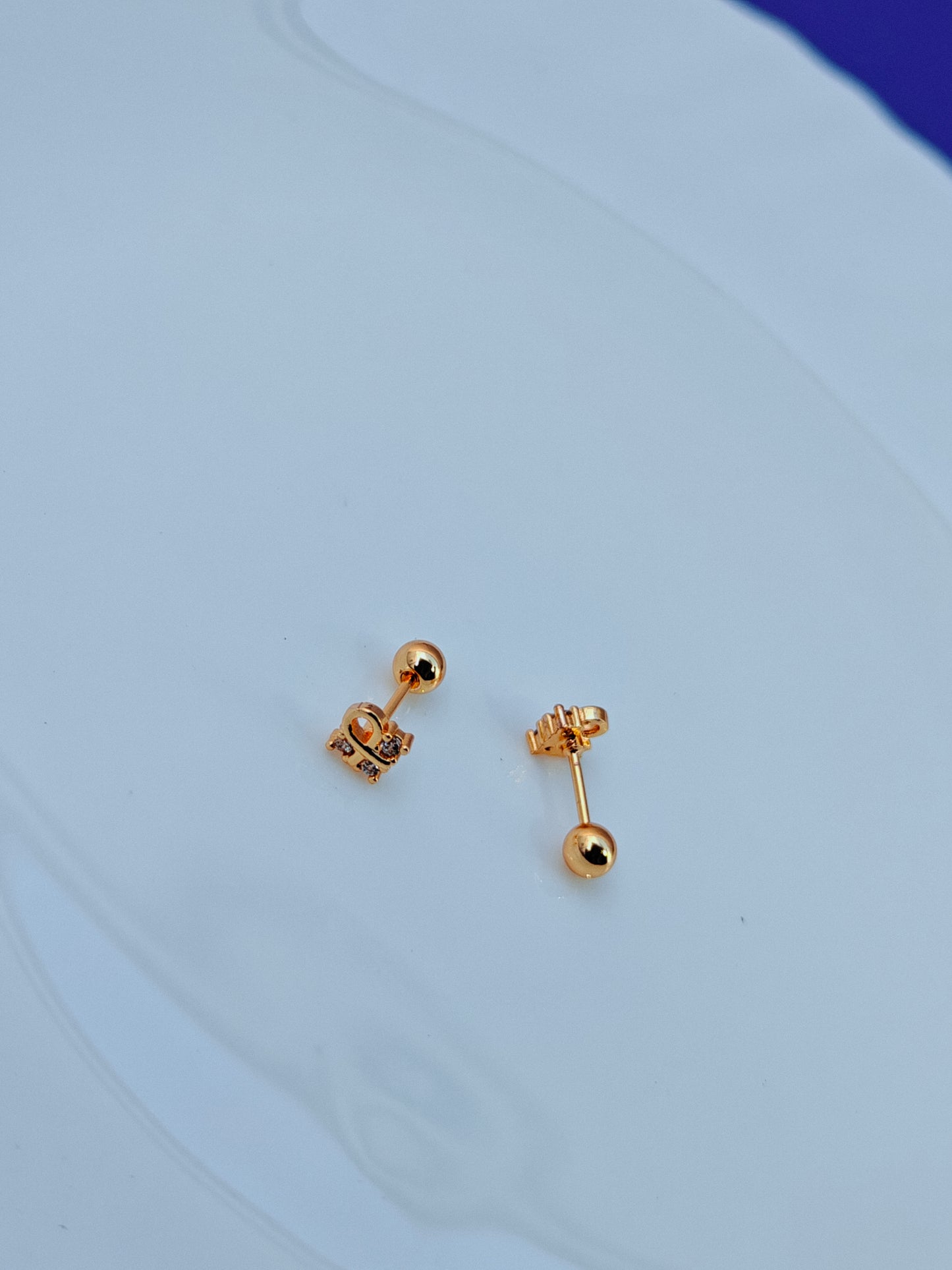 SCREW TYPE GOLD EARRINGS ANTI TARNISH AS 4.