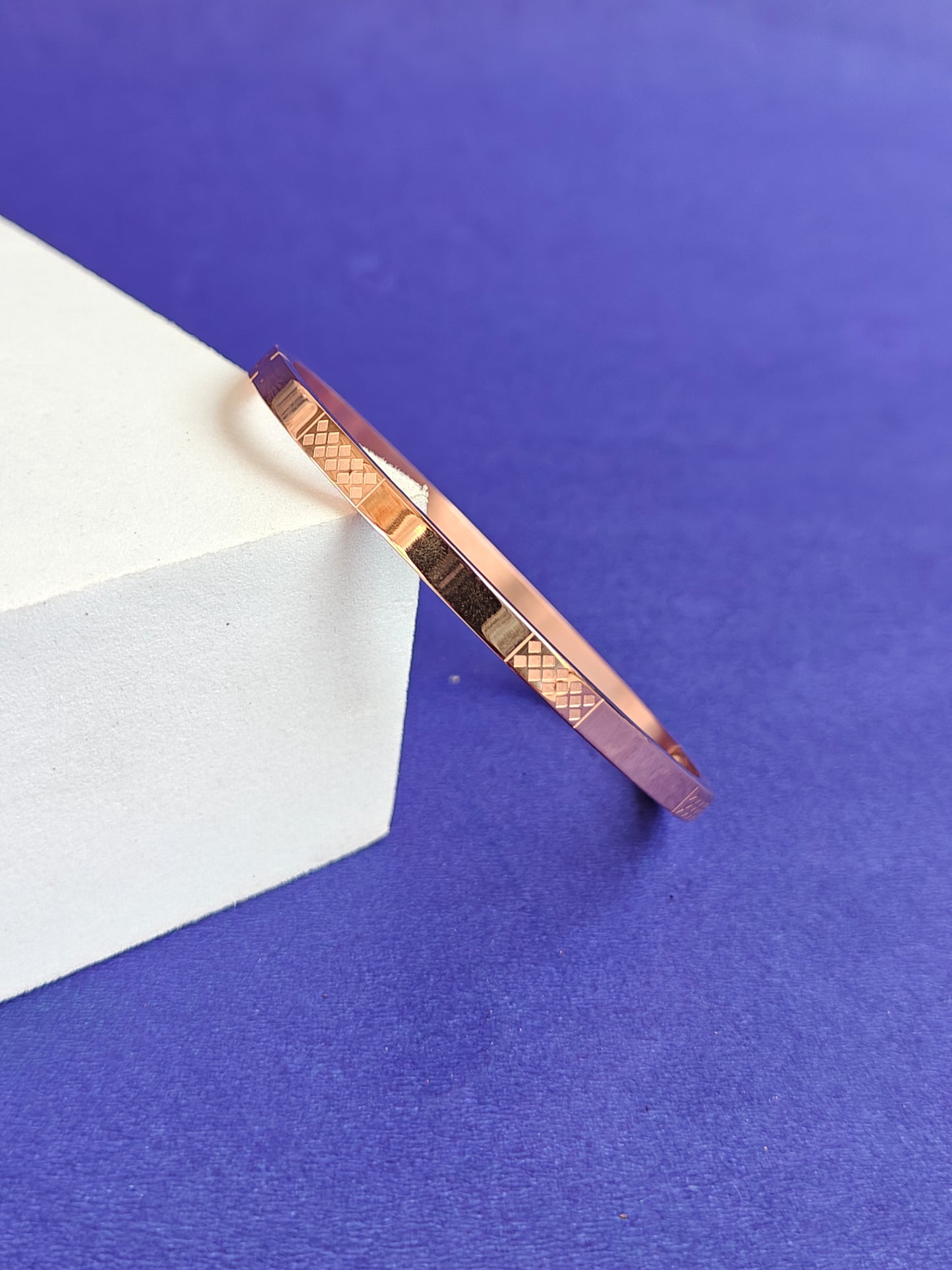 ADULT ROSE GOLD BRACELET.