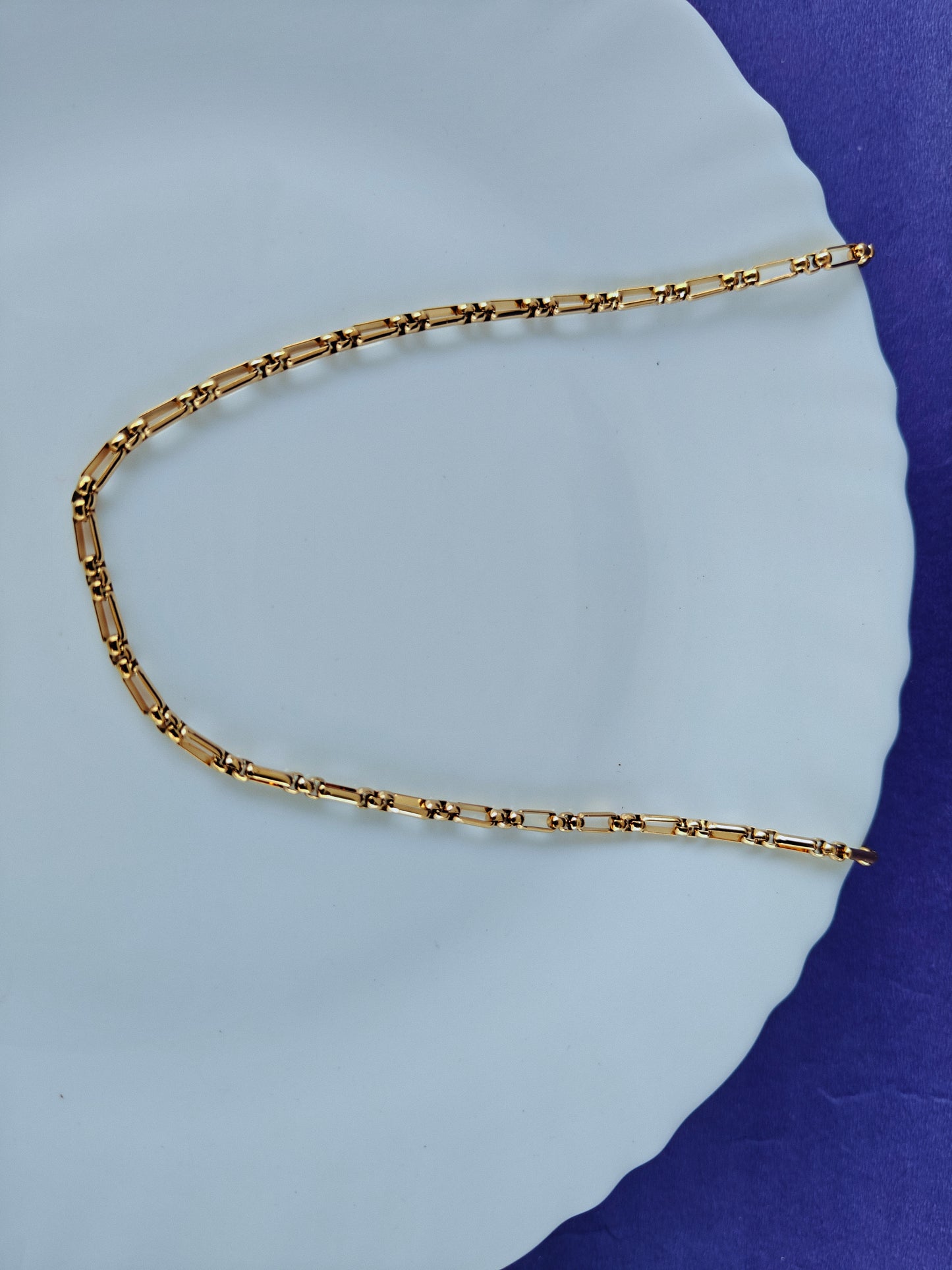 UNISEX GOLD CHAIN E3 U