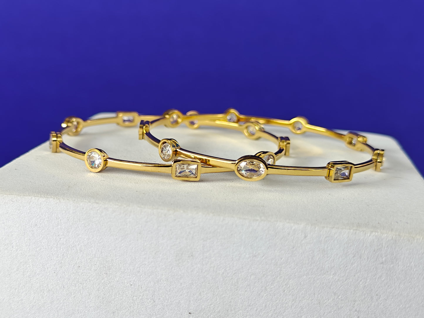 18K PLATED GOLD BANGLE PAIR