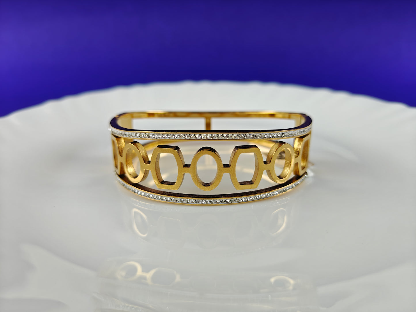GOLD BRACELET X