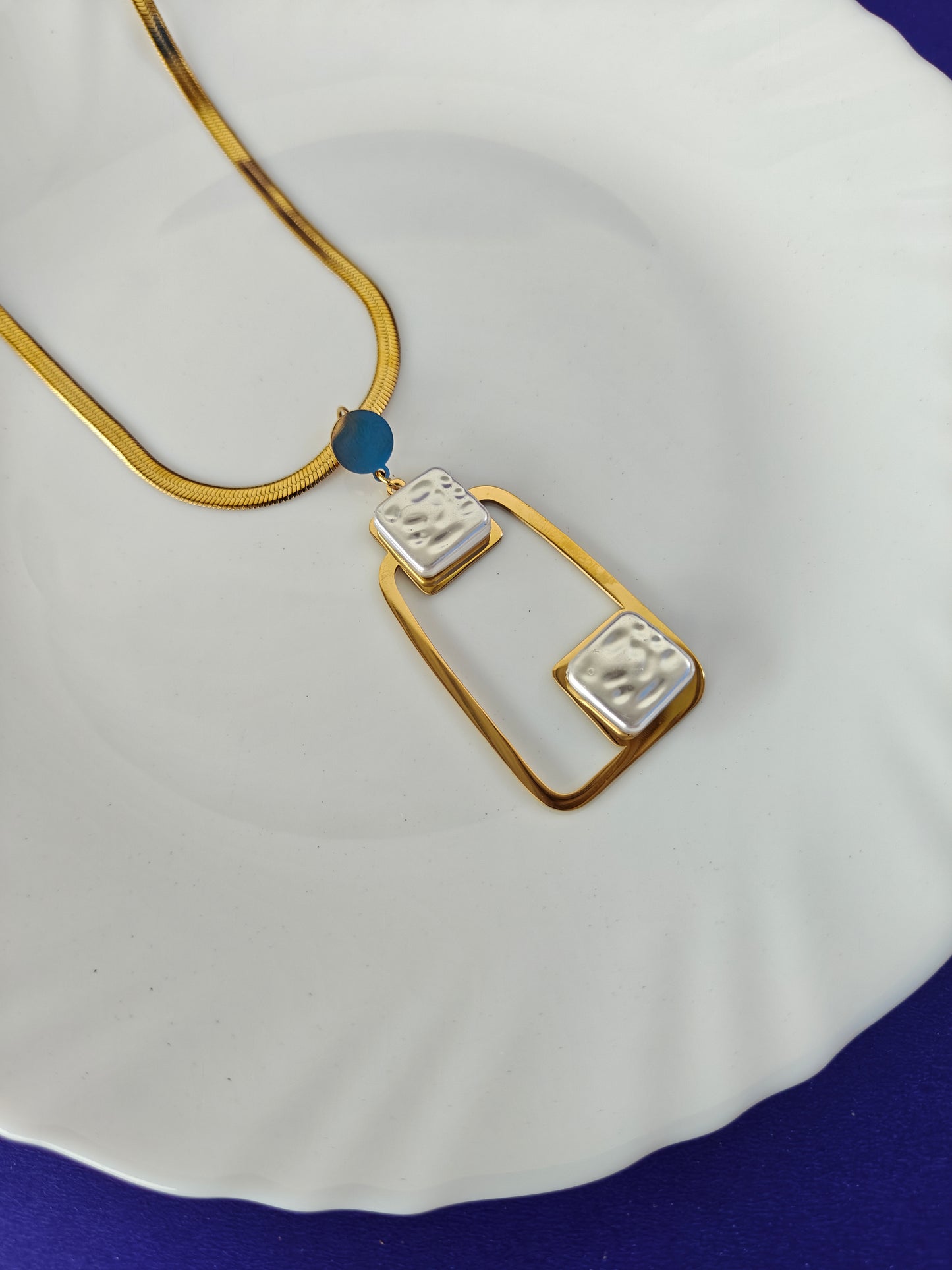 GOLD CHAIN A4 S15