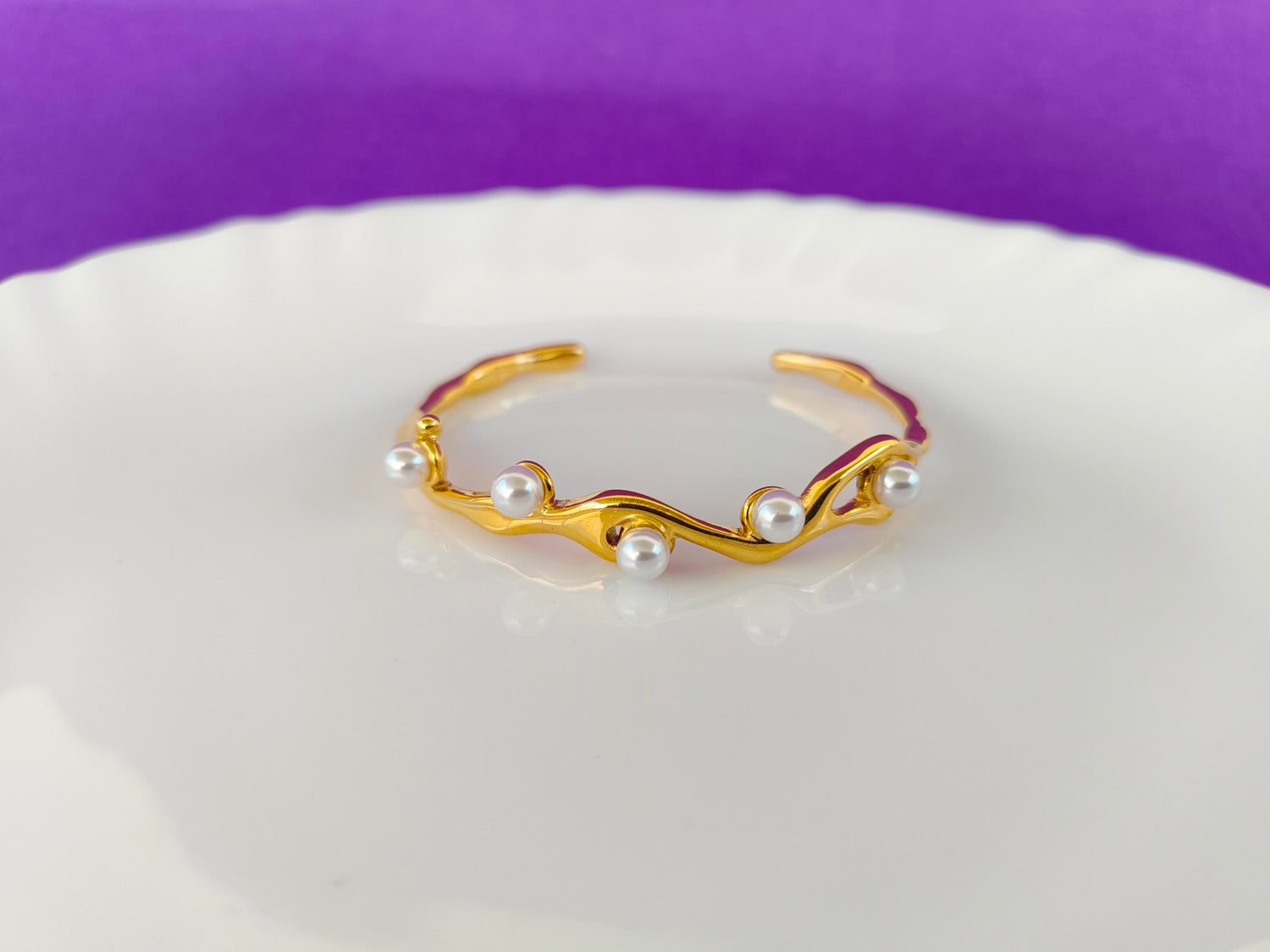 CUFF BRACELET