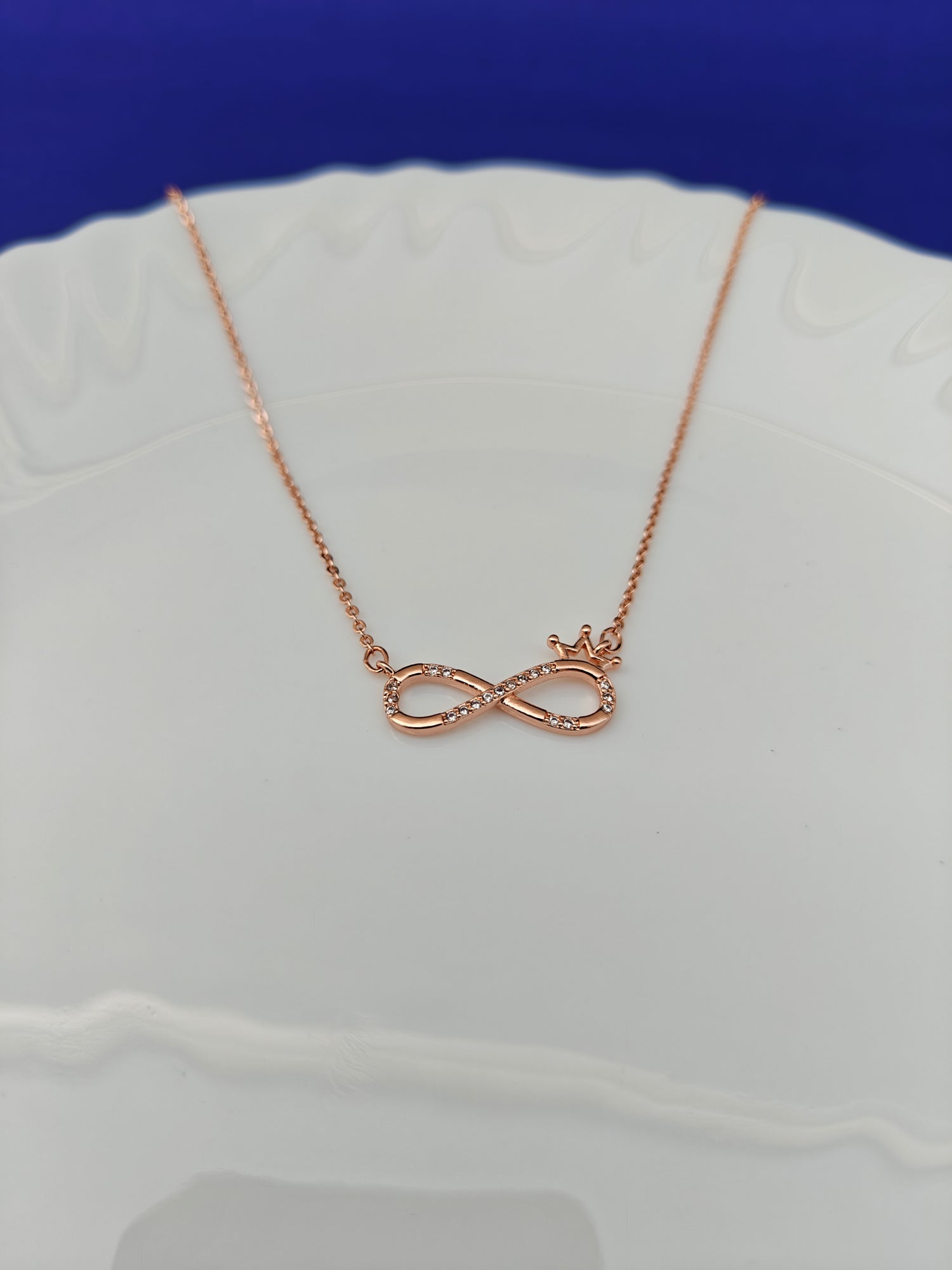 INFINITY CHAINS
