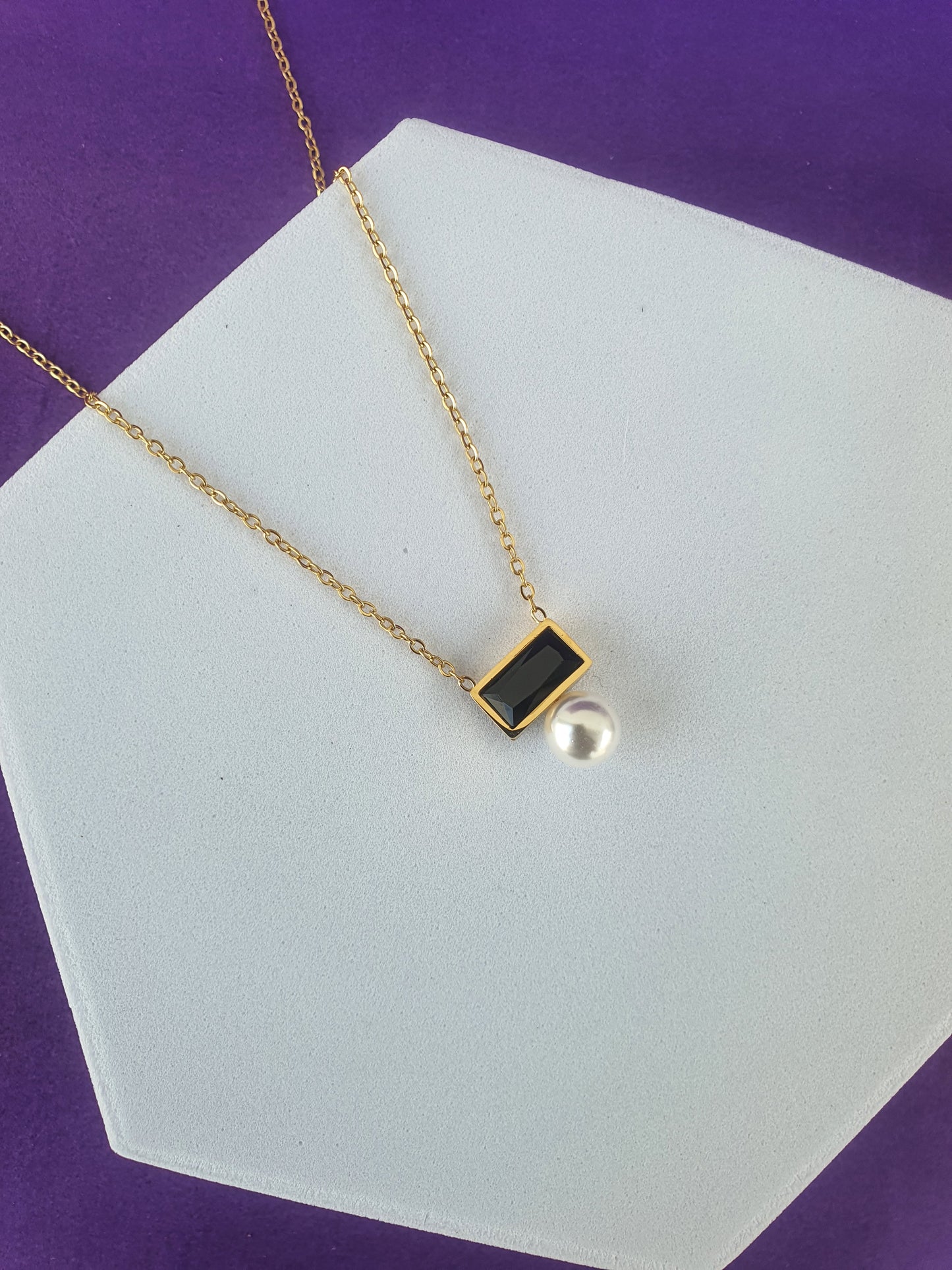 GOLD CHAIN D6 S9 BLACK