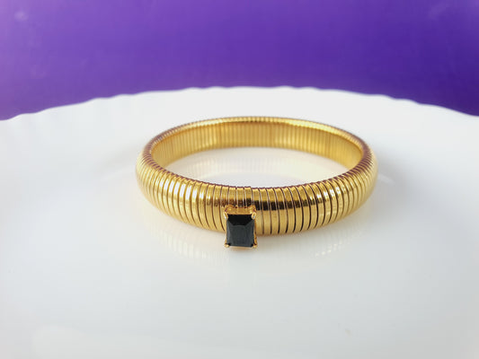 GOLD BLACK STONE BRACELET X