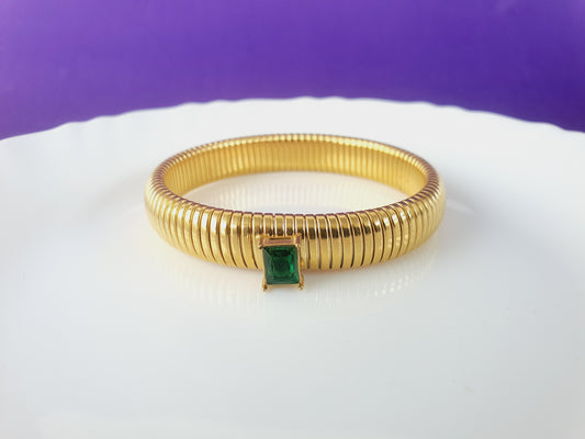 GOLD GREEN STONE BRACELET X