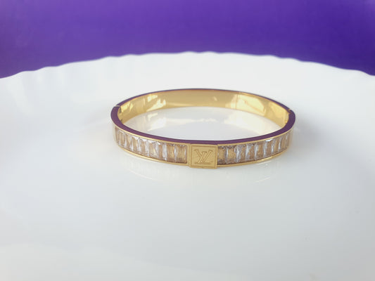 GOLD LV BRACELET X