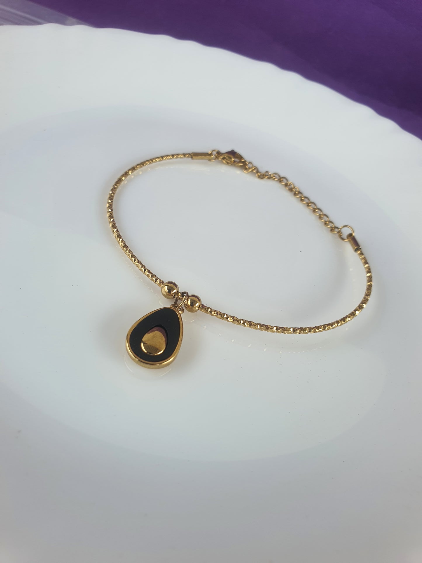 ADJUSTABLE BRACELET