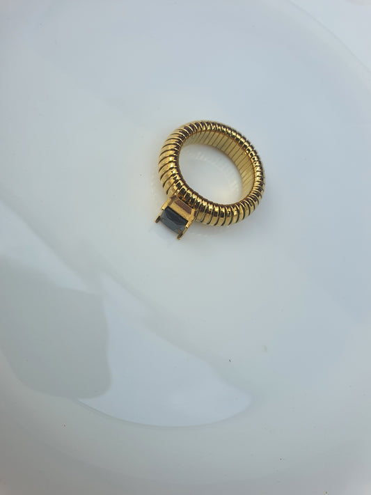 GOLD RING