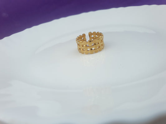 ADJUSTABLE GOLD RING