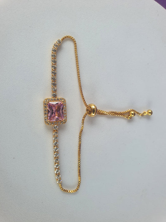 ADJUSTABLE GOLD CHAIN BRACELET
