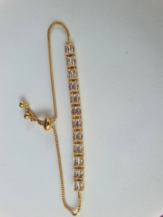 ADJUSTABLE GOLD CHAIN BRACELET