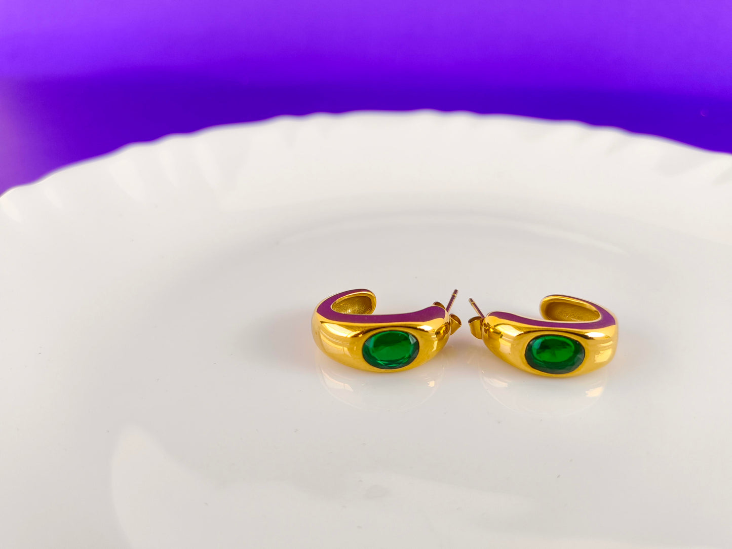 GOLD EARRING WW G T2 X