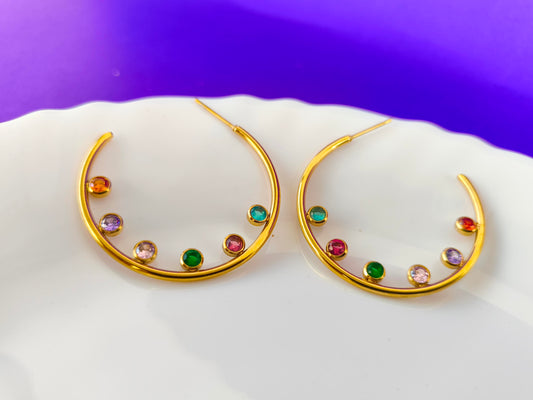 GOLD EARRING H G T1 X