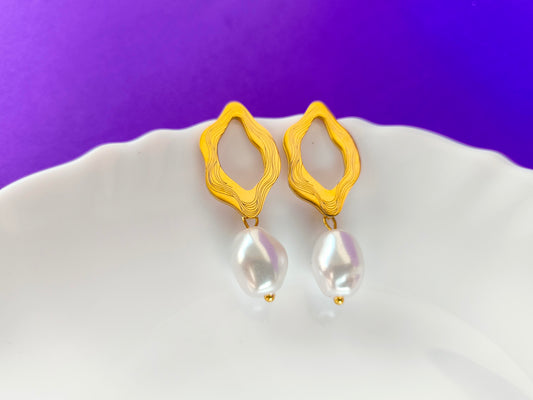 GOLD EARRING AA G T2  X