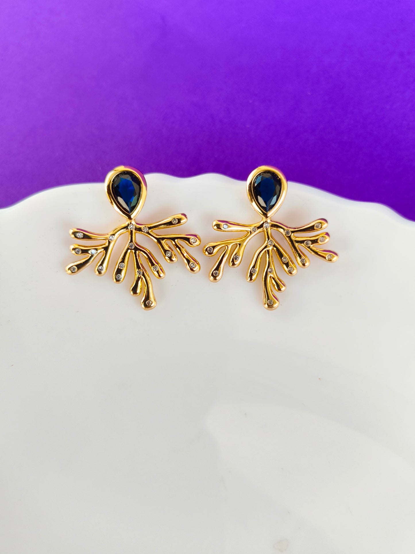 GOLD EARRING T GG C1 X