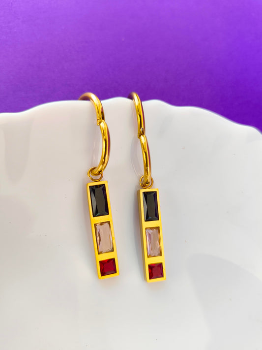 GOLD EARRING W GG C1 X