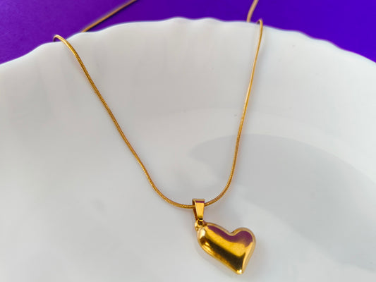 GOLD CHAIN Q4 S1 HEART