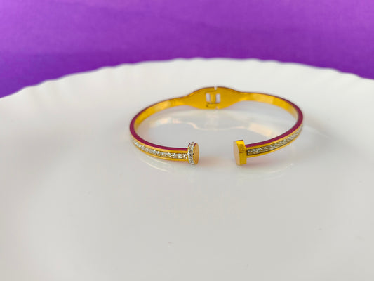 GOLD HAND CUFF X