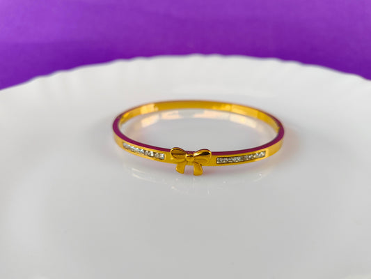 GOLD BOW BRACELET