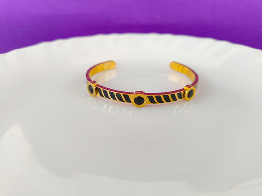 GOLD BLACK CUFF