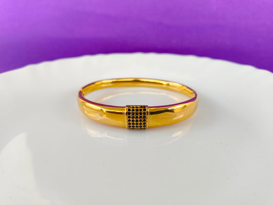 Gold Black Stone Bracelet X