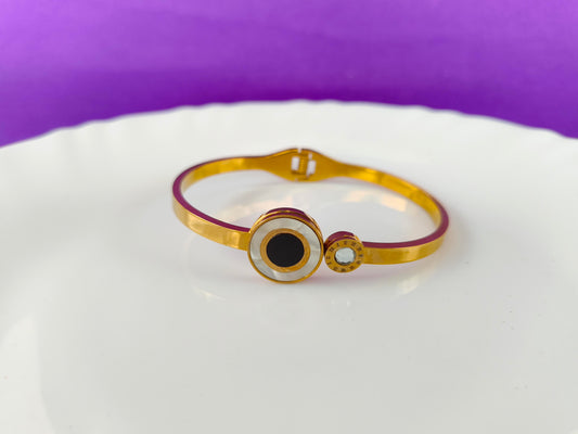 Gold Bracelet X
