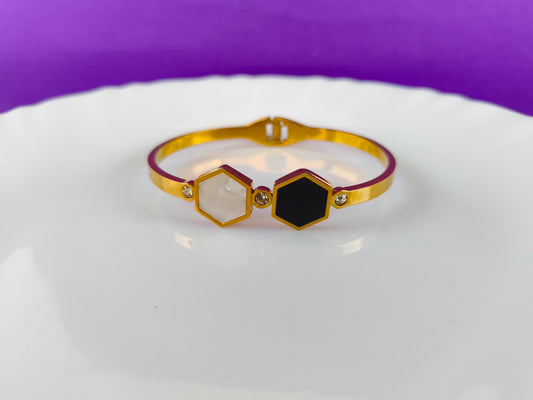 Hexagon Black White Bracelet
