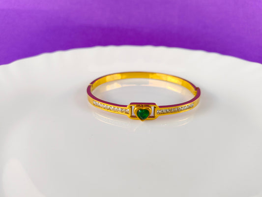 GOLD GREEN HEART STONE BRACELET